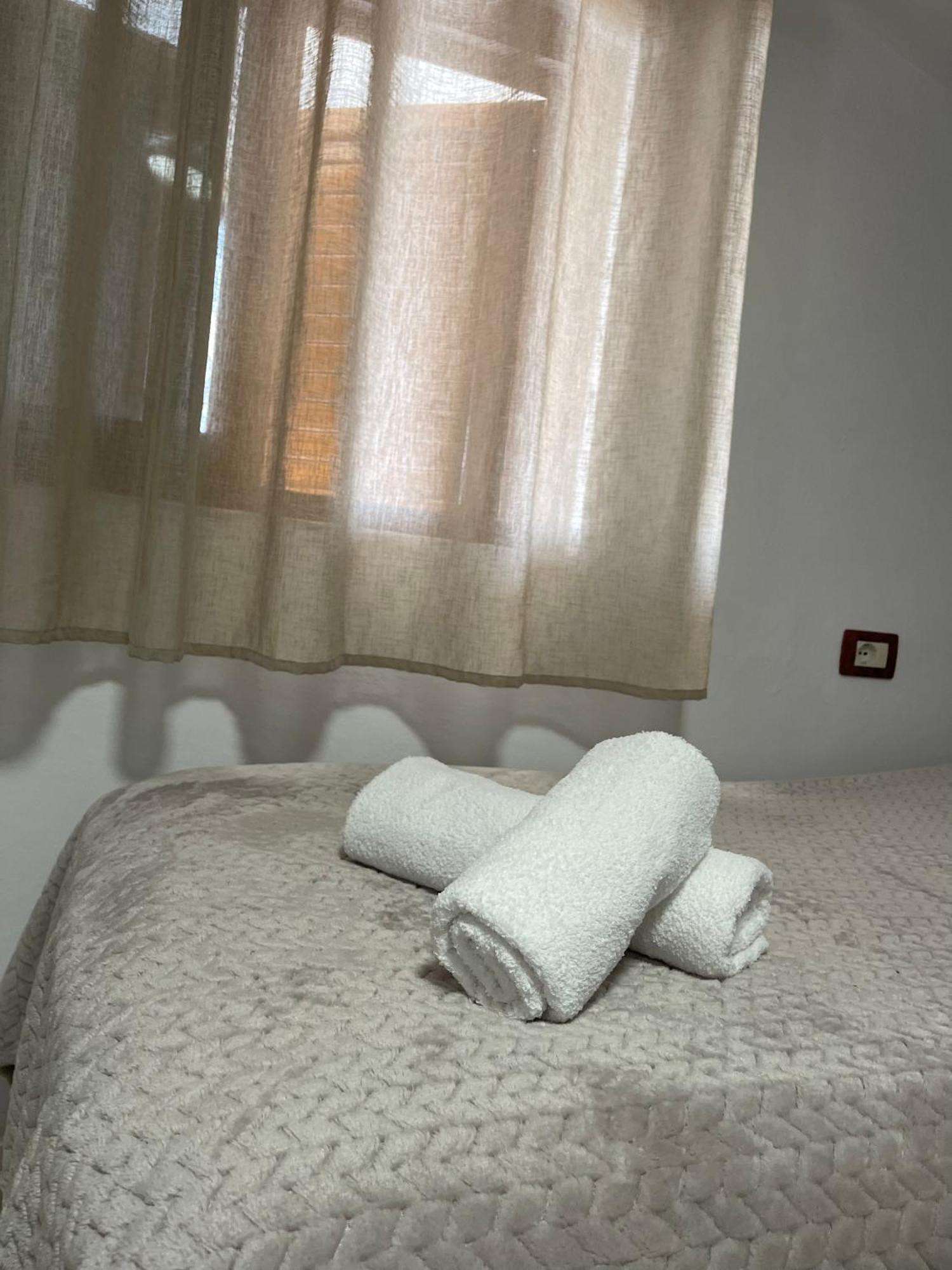 Prela'S Rooms Shkoder Bagian luar foto